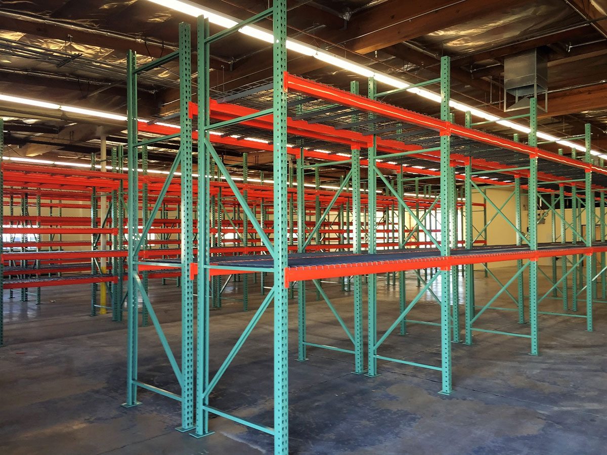 Pallet racks at Sonoran Plumbing Supply