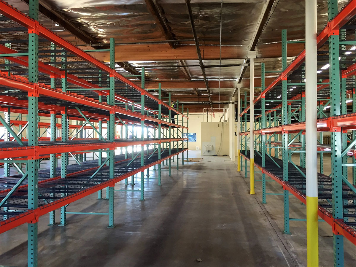 Pallet racks at Sonoran Plumbing Supply